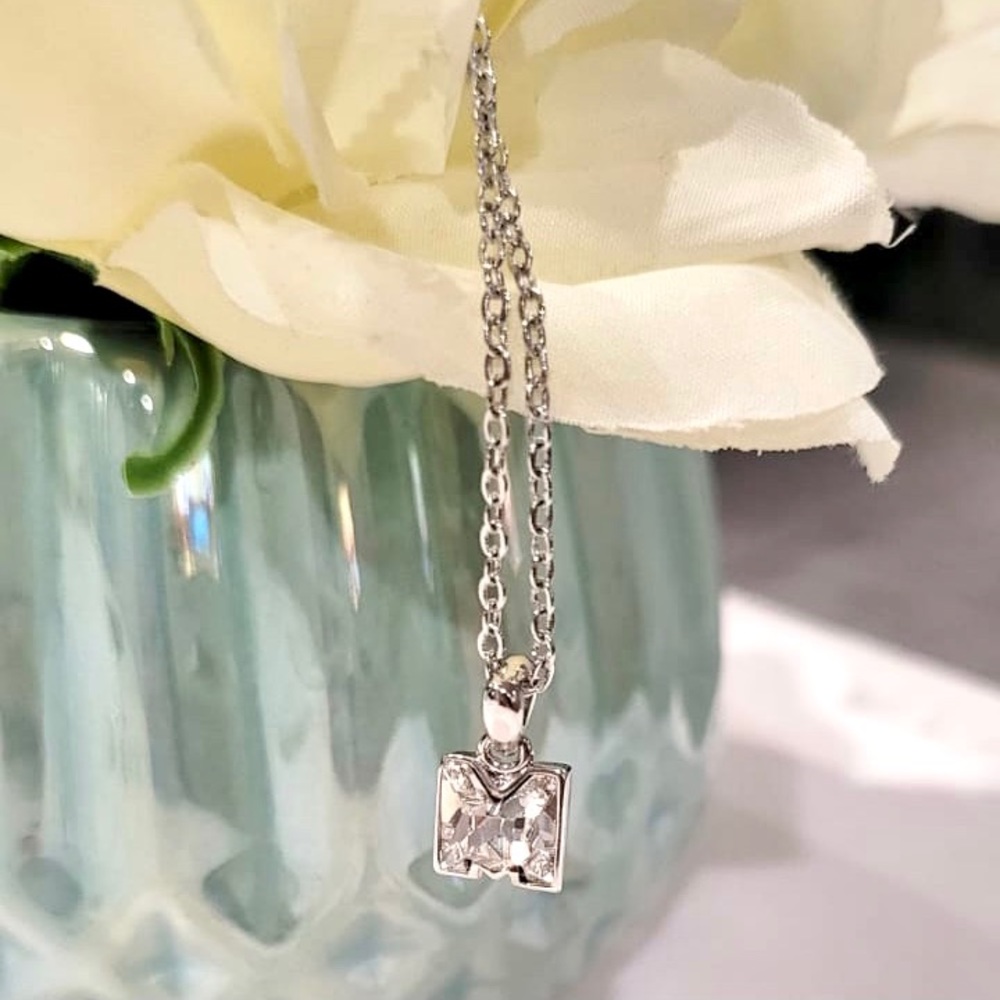 Personalize Swarovski alphabet pendant necklace - Picture 2 of 11